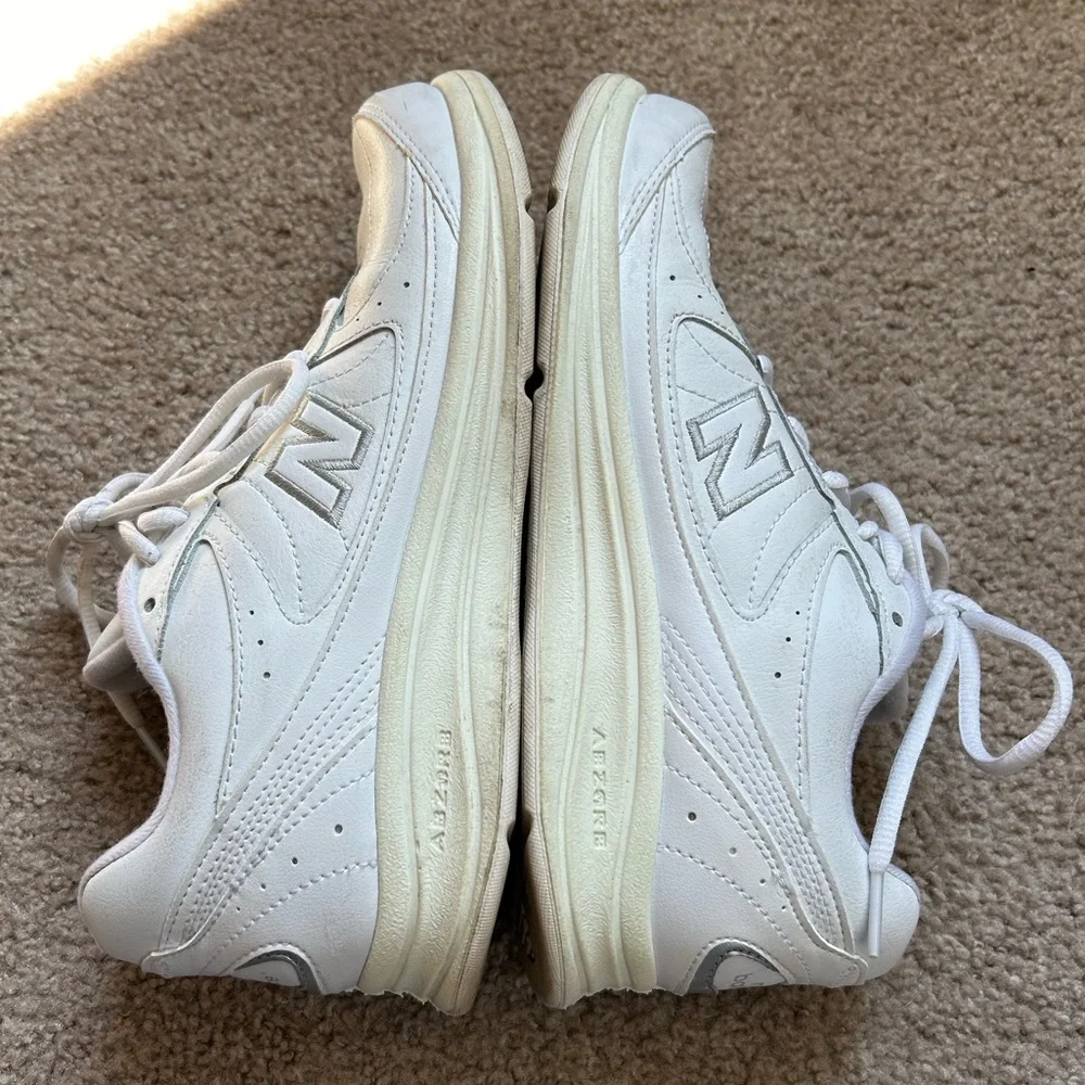 Women’s New Balance 577 Walking Shoes Size 9